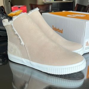 Women’s Timberland Boots Size 9.5